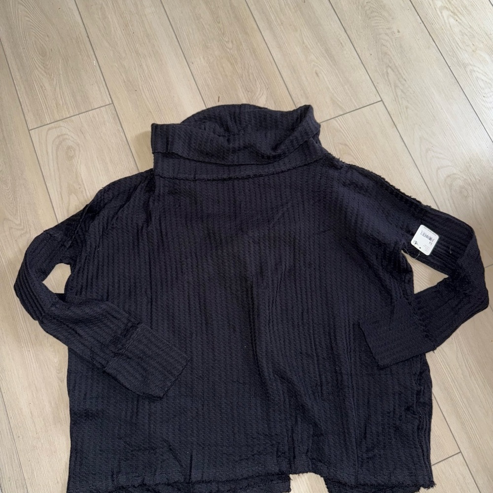 Free People Oversized Waffle Knit Turtleneck Top Black Size M NWT